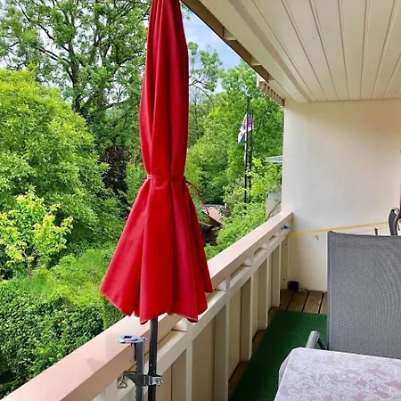Idyllisch Wohnen Mit Balkon & Perfekter Anbindung